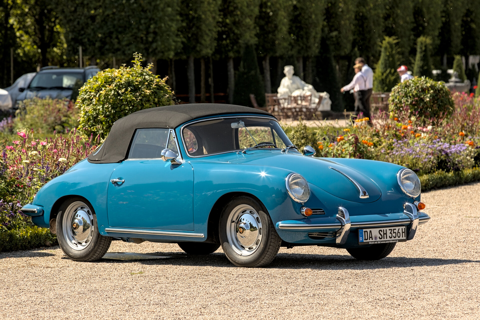 Front three-quarter view of a blue Porsche 356 B Cabriolet